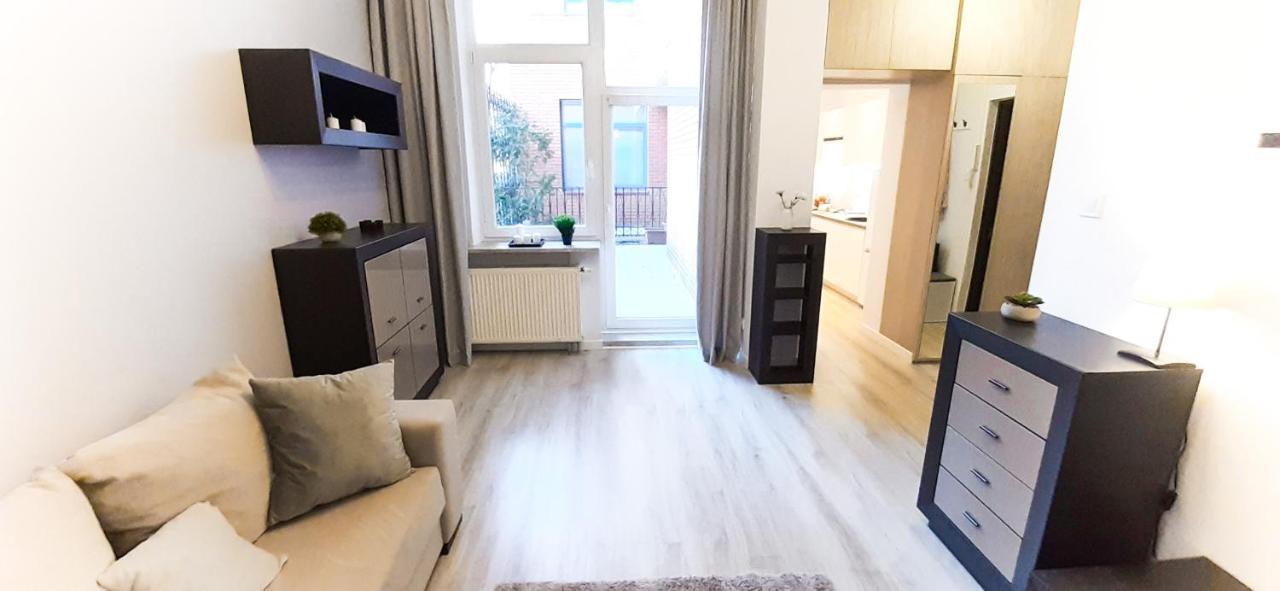 Rondo Onz Metro, Krochmalna 32A Street Varsovie Extérieur photo